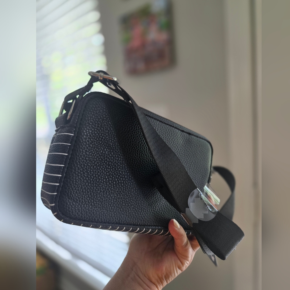 The Nightmare Before Christmas Camera Bag Purse Jack and Sally, Stripes - Picture 7 of 10